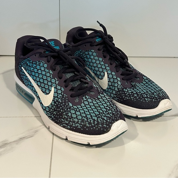Nike Black and Teal Sneakers Size 8.5 - Picture 1 of 6